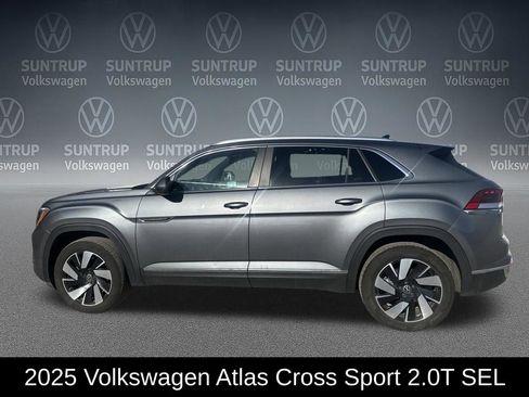 Used 2025 Volkswagen Atlas Cross Sport SEL image 2