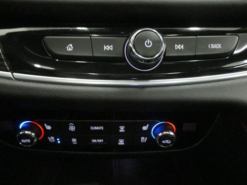 Used 2021 Buick Enclave Avenir w/ Avenir Technology Package AWD/4WD image 28