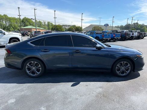 Used 2023 Honda Accord EX-L image 7