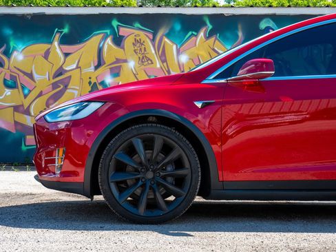 Used 2020 Tesla Model X Long Range AWD/4WD image 12