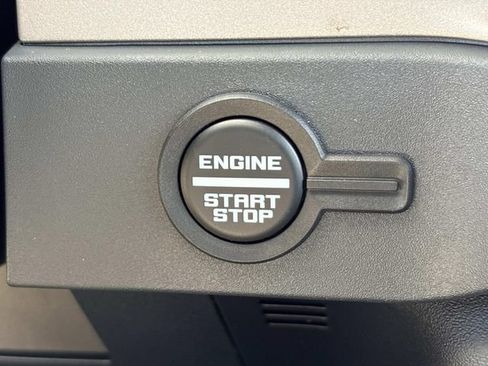 New 2026 Ford Bronco Outer Banks w/ Sasquatch Package AWD/4WD image 30