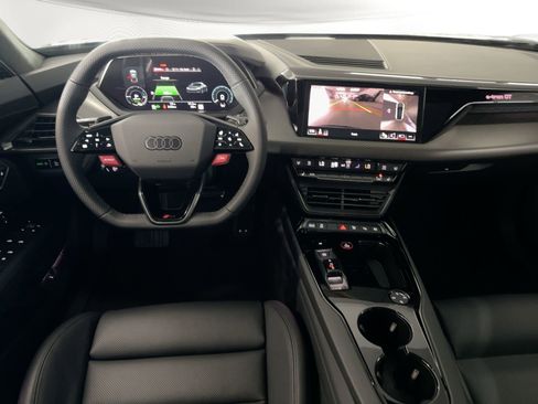 New 2026 Audi RS e-tron GT performance image 27