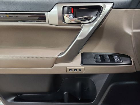 Used 2023 Lexus GX 460 Premium image 42