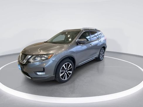 Used 2017 Nissan Rogue SL w/ SL Premium Package image 4