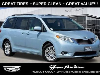 Used 2017 Toyota Sienna XLE Premium