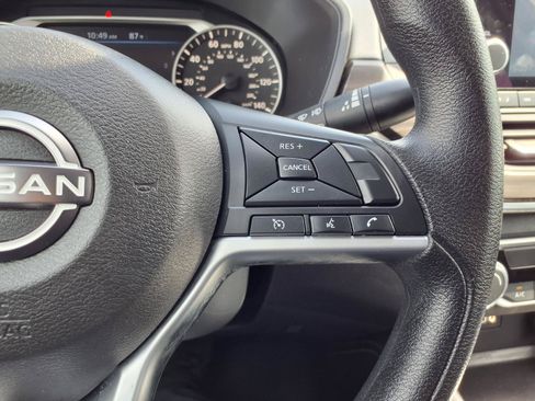 Used 2023 Nissan Altima 2.5 SV FWD image 16