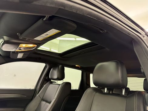 Used 2015 Jeep Grand Cherokee Limited image 14