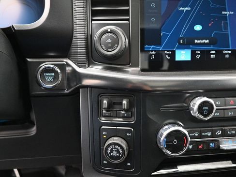 New 2025 Ford F150 Lariat w/ Equipment Group 502A High image 19