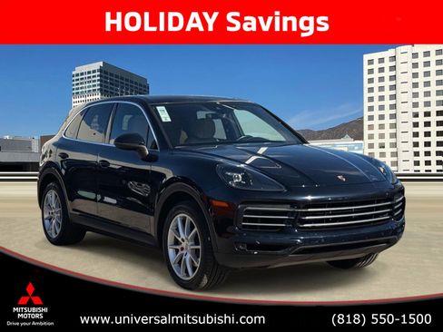 Used 2019 Porsche Cayenne Base FWD image 1