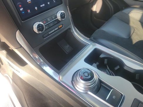 Used 2022 Ford Edge ST w/ Equipment Group 401A image 13