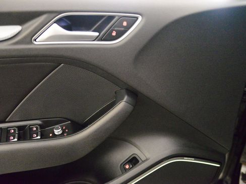 Used 2016 Audi A3 e-tron Premium Plus w/ Premium Plus Package image 9