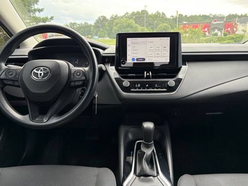Used 2024 Toyota Corolla LE FWD image 26