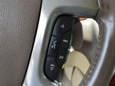 Used 2013 Chevrolet Avalanche LS RWD image 16