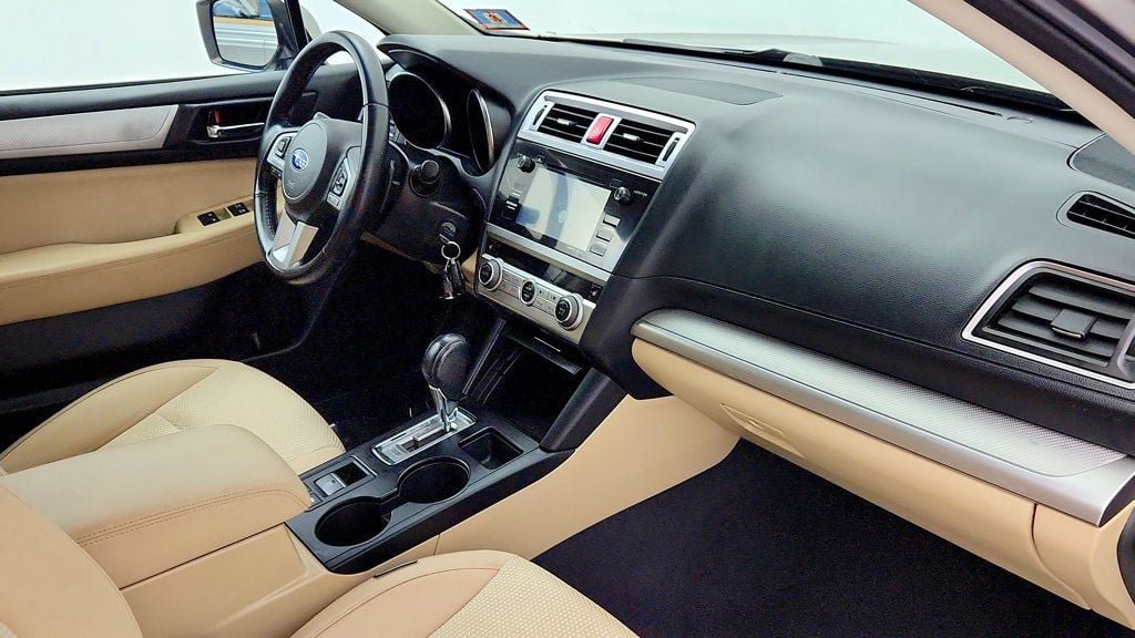 Used 2016 Subaru Outback 2.5i Premium AWD/4WD image 23