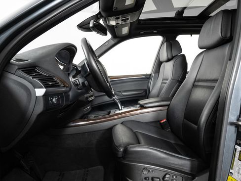 Used 2013 BMW X5 xDrive50i w/ Sport Activity Pkg image 15