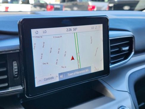 Certified 2020 Ford Explorer XLT w/ Equipment Group 202A AWD/4WD image 23