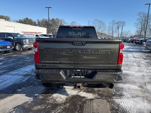 Used 2022 Chevrolet Silverado 2500 High Country w/ Z71 Off-Road Package image 4