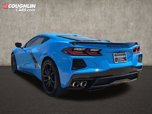 Used 2025 Chevrolet Corvette Stingray Preferred Cpe RWD image 6