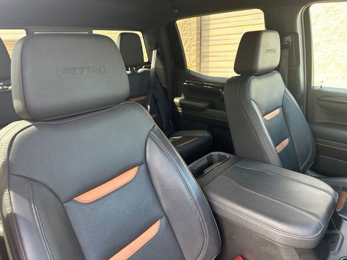 Used 2024 GMC Sierra 1500 AT4 w/ Technology Package AWD/4WD image 24