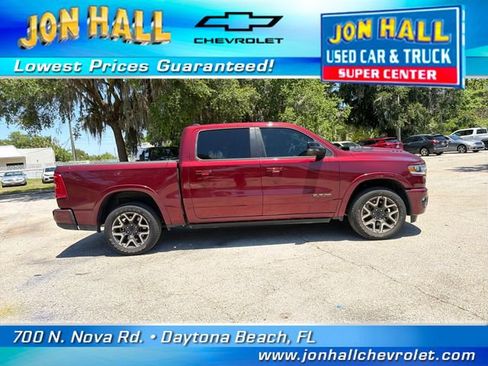 Used 2025 RAM 1500 Laramie AWD/4WD image 16