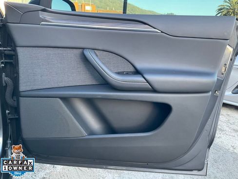 Used 2023 Tesla Model X image 83