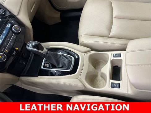 Used 2017 Nissan Rogue SL image 32