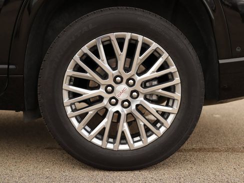 Used 2024 GMC Acadia Denali w/ Super Cruise Package image 45