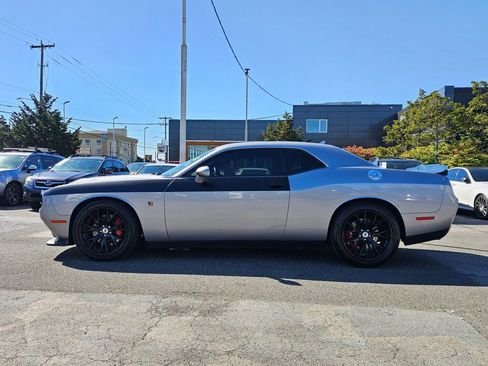 Used 2018 Dodge Challenger R/T Scat Pack image 5
