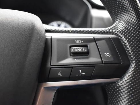 Used 2024 Mitsubishi Outlander ES image 23