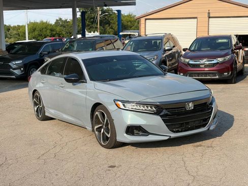 Used 2021 Honda Accord Sport image 3