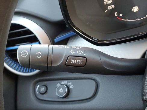 Used 2024 Chevrolet Trax LS w/ LS Convenience Package image 17