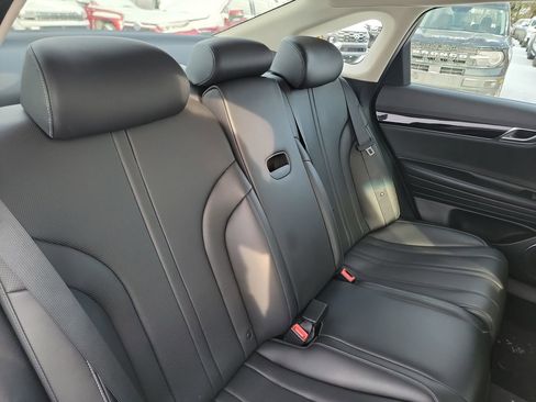 Used 2023 Genesis G80 2.5T image 22