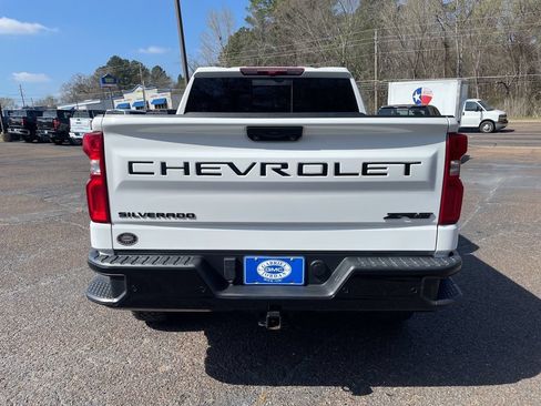 Used 2024 Chevrolet Silverado 1500 ZR2 w/ Dark Appearance Package AWD/4WD image 5
