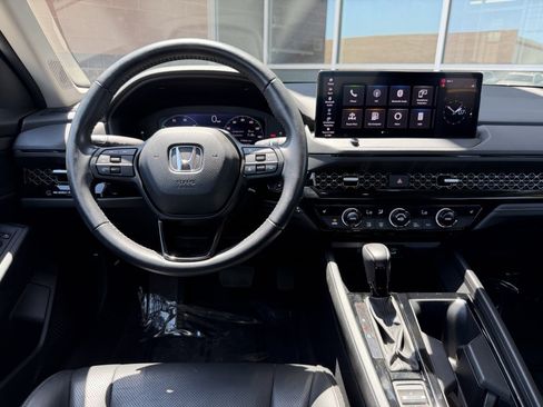 Used 2023 Honda Accord EX-L image 16
