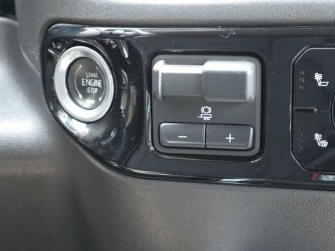 Used 2024 Chevrolet Silverado 1500 LT Trail Boss w/ Protection Package AWD/4WD image 18
