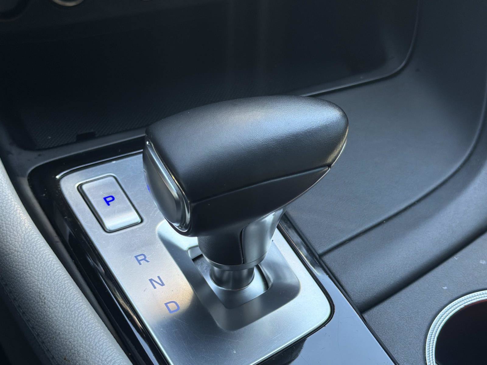 Used 2023 Genesis G70 2.0T AWD/4WD image 25