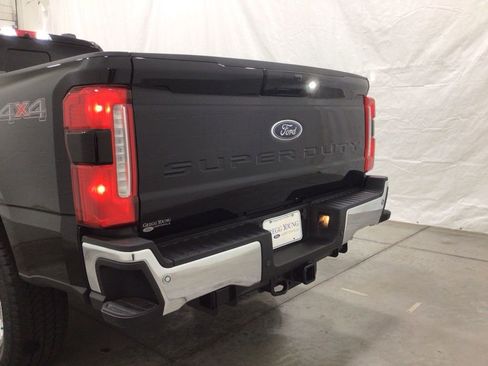 New 2026 Ford F350 Lariat w/ Chrome Package image 32