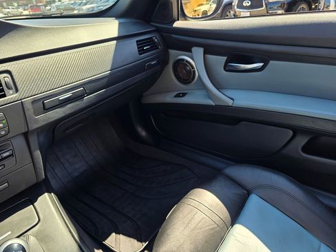 Used 2012 BMW M3 Convertible RWD image 37