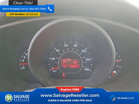 Used 2016 Kia Soul + image 12