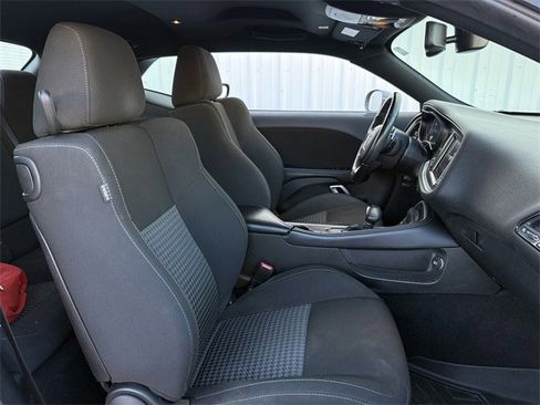 Used 2021 Dodge Challenger R/T w/ Shaker Package image 27