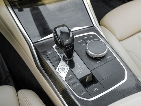 Used 2020 BMW 330i Sedan w/ Convenience Package image 30