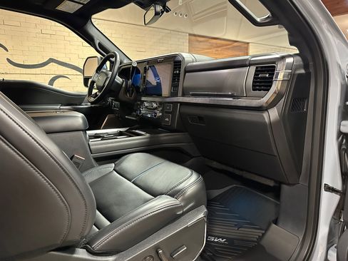 Used 2025 Ford F350 Platinum image 20