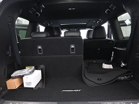 New 2025 Nissan Armada PRO-4X w/ Pro-4X Premium Package AWD/4WD image 31