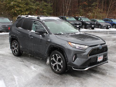 Used 2023 Toyota RAV4 XSE image 3