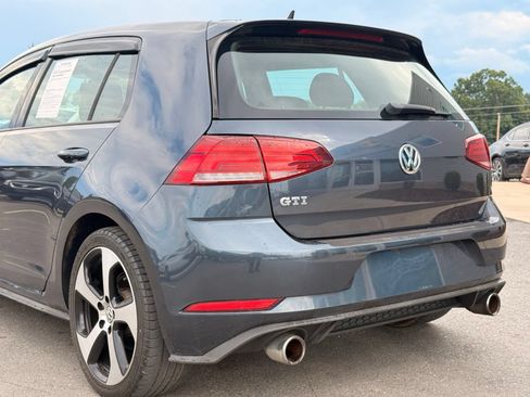 Used 2018 Volkswagen GTI SE FWD image 2