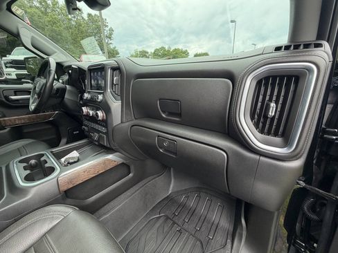 Used 2020 GMC Sierra 3500 Denali w/ Denali Ultimate Package AWD/4WD image 38