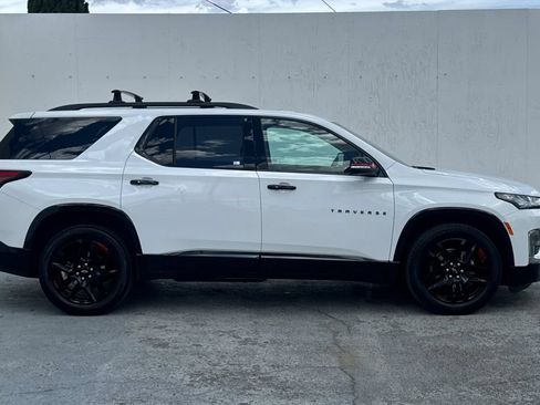 Used 2023 Chevrolet Traverse Premier w/ Redline Edition AWD/4WD image 2