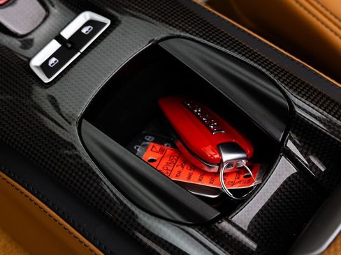 Used 2021 Ferrari 812 GTS RWD image 41