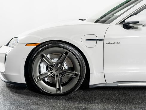 Used 2025 Porsche Taycan Turbo w/ Premium Package image 12