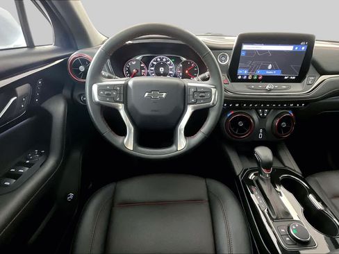 Used 2025 Chevrolet Blazer RS w/ Driver Confidence II Package FWD image 6